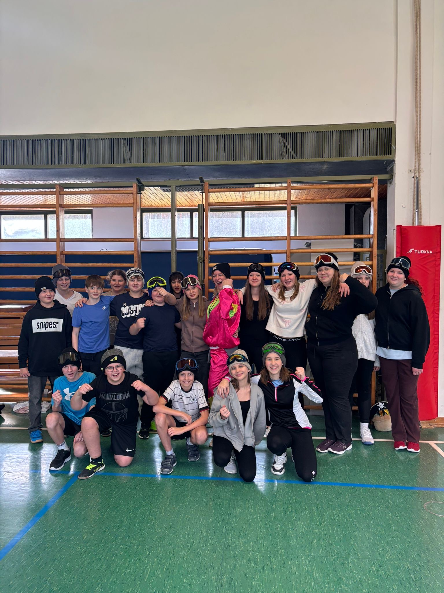 8c63afcf-de47-4ddd-9c32-858d1b4f7c3b